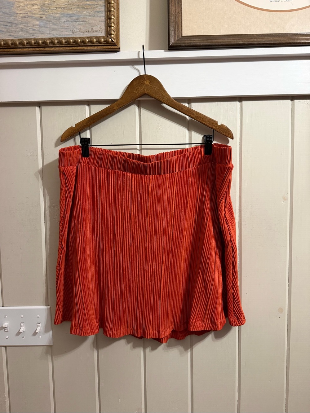 NWT Serra Coral-Red Pleated Mini Skirt, Size XL